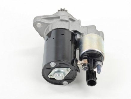 Стартер BOSCH 0 001 121 402