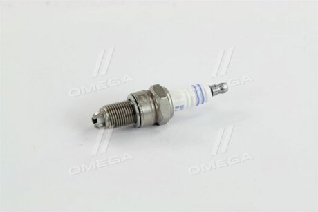 Свеча зажигания W7LTCR (3-х конт.) 1,0mm AUDI; VW; SKODA; SEAT BOSCH 0241235757 (фото 1)