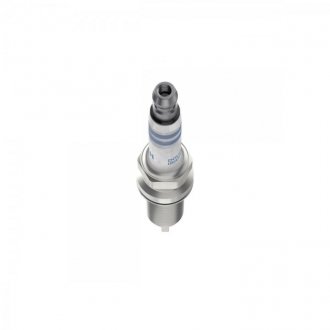 Свеча зажигания Nissan/Infiniti BOSCH 0 242 140 555 (фото 1)
