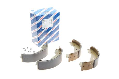 Колодки гальмівні барабанні BOSCH 0986487835