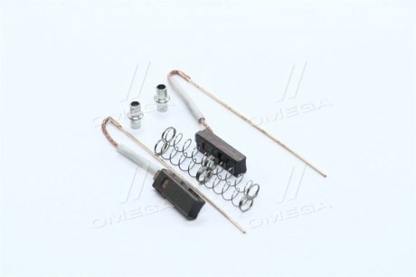 Комплект угольных щеток BOSCH 1127014028 (фото 1)