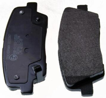 Тормозные колодки дисковые зад.Hyundai Santa Fe 2.2 CRDi 12- Denckermann B111347