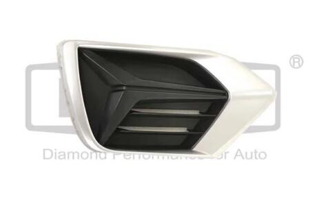Рамка протитуманної фари передня ліва срібна Audi Q3 (19-23) Dpa 88071890502