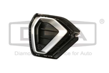 Рамка противотуманной фары передняя левая серебристая Audi Q3 (19-23) (880718910 Dpa 88071891002