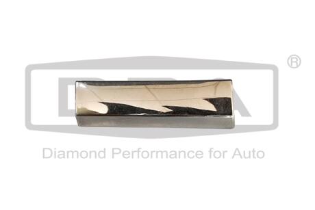 Накладка порога ліва передня (хром) VW Passat (14-) Dpa 88531802302