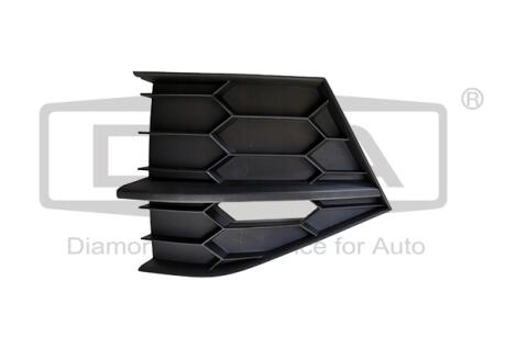 Решетка противотуманной фары передней левой (черн полоса) Skoda Superb (15-) Dpa 88531817802