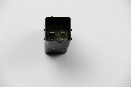 Реле свечей накала (8 контактов), 1.4/1.6/2.0HDi 98- Fiat/Alfa/Lancia 9640469680