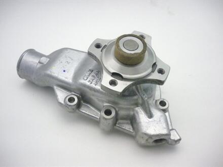 Помпа воды JEEP WRANGLER II 4.0 -07 GMB GWAM10A