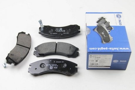 MITSUBISHI Тормозные колодки передн.Airtrek I,Galant V,VI,L200/400,Lancer V,VI,VII,Outlander II,III,Pajero II,Sport,Citroen C-Crosser HELLA 8DB 355 016531