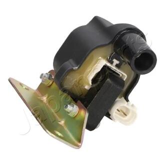 MAZDA Катушка зажигания 323 F IV 1,6/ 1,8 323 S IV 1,3/ 1,6/ 1,8 MX 3 1,6 JAPANPARTS BO301