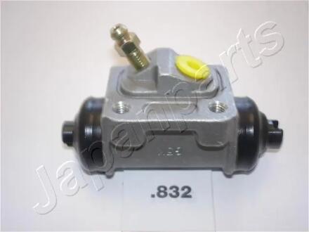 SUZUKI Рабочий тормозной цилиндр задний SWIFT 89-94 17.46 правый JAPANPARTS CS832