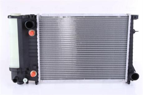 Радиатор охлаждения NISSENS 60703A