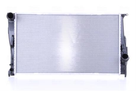 Радиатор охлаждения NISSENS 60785A