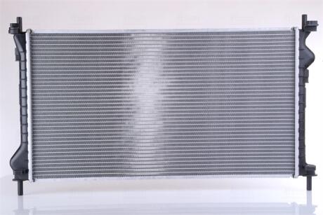 Радиатор, 1.8TD, (+AC), 90PS, (703x389x26) NISSENS 62021A