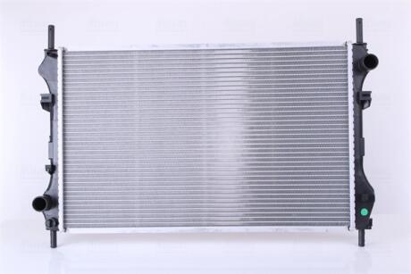 Радиатор охлаждения двигателя NISSENS 62044A
