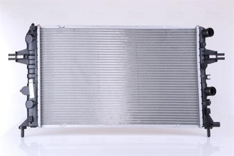 Радиатор охлаждения NISSENS 63095A