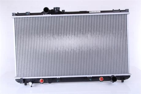 Радиатор охлаждения LEXUS IS I (GXE10, JCE10) (99-) NISSENS 64653A