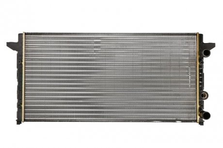 Радіатор охолодження VW PASSAT B4 (3A, 35I) (93-) 1.6-2.8i (вир-во) NISSENS 65256 (фото 1)