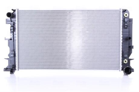 Радіатор води, 2.2-3.0CDI (АКПП) NISSENS 67157A