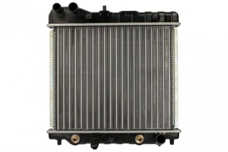 Радиатор охлаждения NISSENS 68111 (фото 1)
