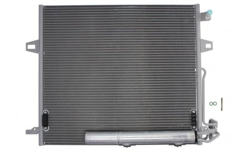 Конденсер кондиционера NISSENS 940066