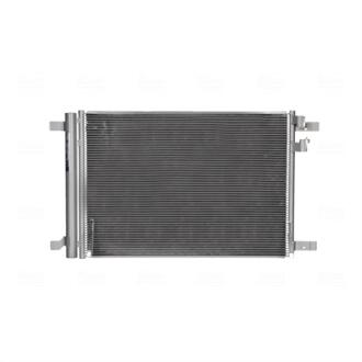 Радіатор кондиціонера NISSENS 940986