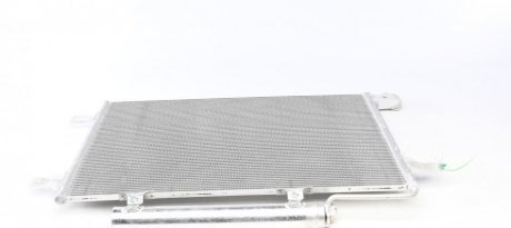 Радиатор кондиционера NRF 35758 (фото 1)