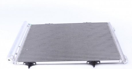 Радиатор кондиционера NRF 35779 (фото 1)