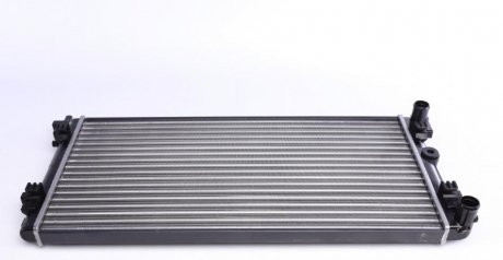 Радиатор системы охлаждения двигателя NRF 53024A (фото 1)