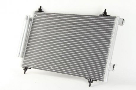 Радиатор кондиціонера THERMOTEC KTT110158 (фото 1)
