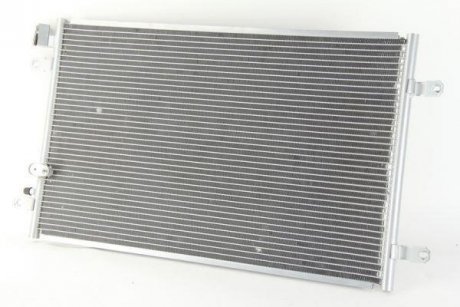Радиатор кондиціонера THERMOTEC KTT110283 (фото 1)