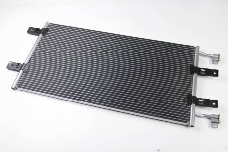 Радиатор кондиционера, 2.5CDTi/dCi 01- THERMOTEC KTT110351