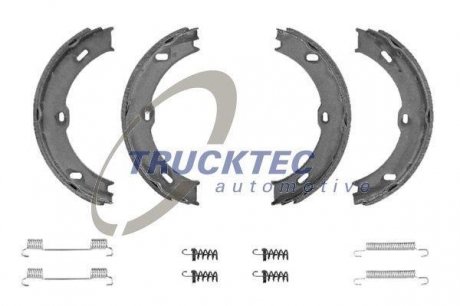 Колодки ручного гальма, DB209-318 (з пружинками) TRUCKTEC 02.35.205