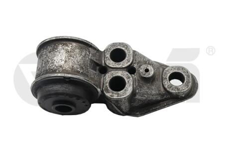 Сайлентблок задньої балки правий Vika 45010007101